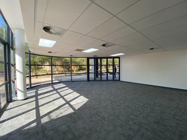 275 m² Office Space