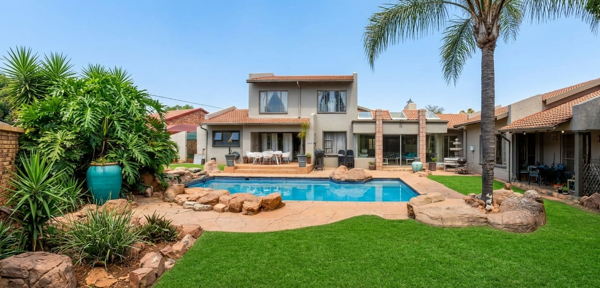 5 Bedroom House