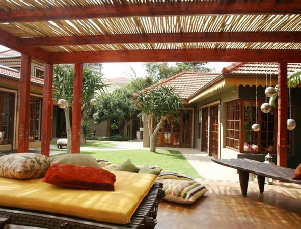 938 m² Commercial space