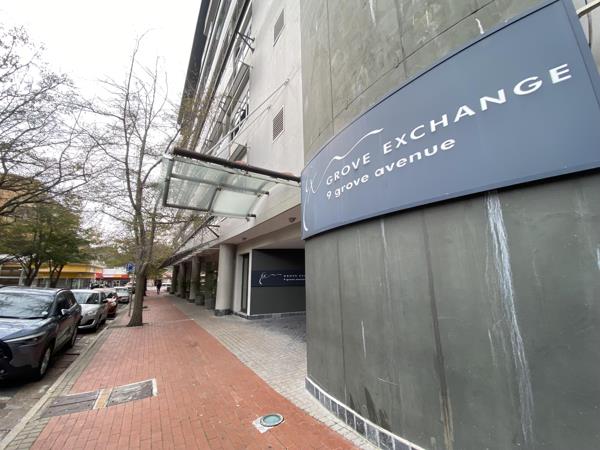 888 m² Commercial space