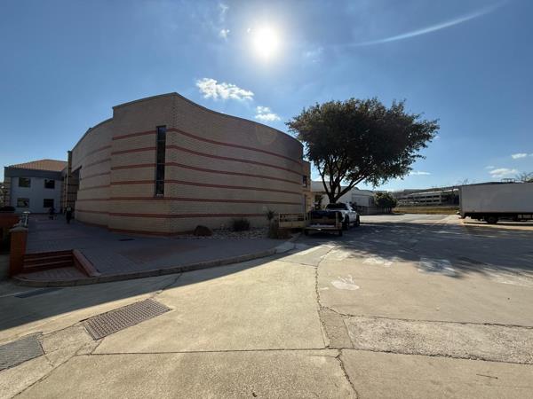 11 924  m² Industrial space