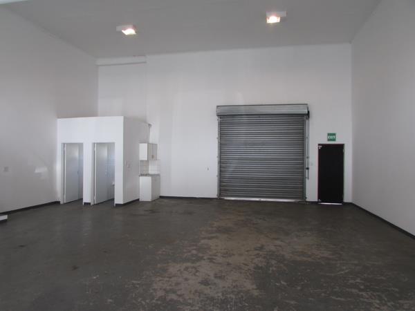 203  m² Industrial space