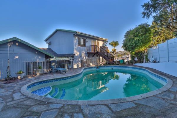 8 Bedroom House