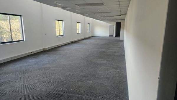 789  m² Office Space