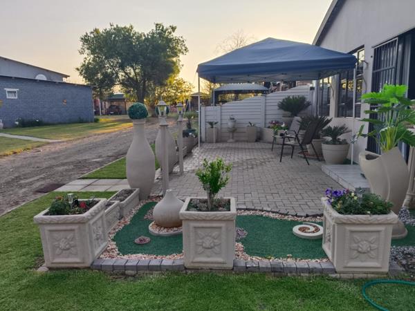 2 Bedroom House