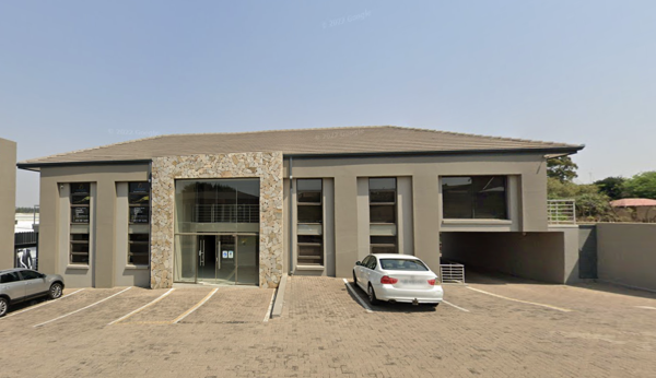 90 m² Commercial space