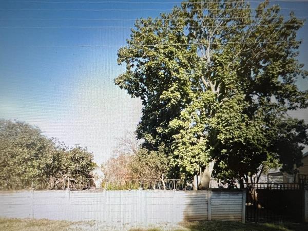 563 m² Land