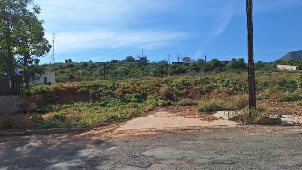 2 380 m² Land