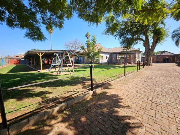 270 m² Office Space