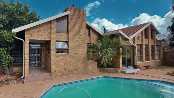 5 Bedroom House