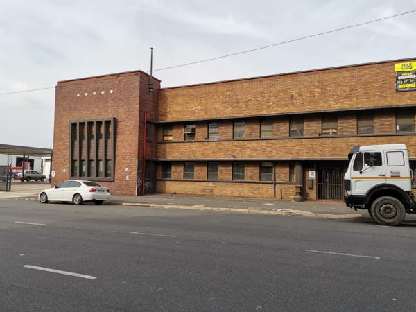 661  m² Industrial space