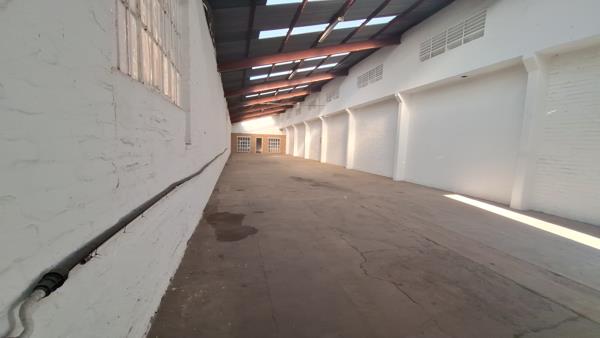 274  m² Industrial space