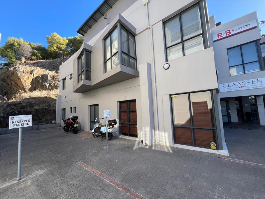 112 m² Commercial space