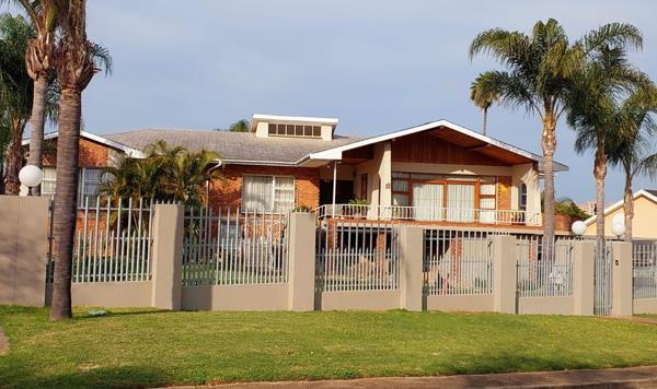 7 Bedroom House