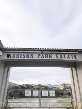 628 m² Land
