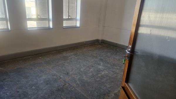 635  m² Office Space