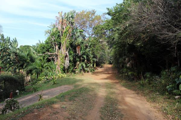 2 040 m² Land