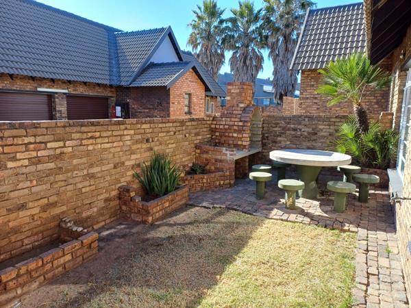 2 Bedroom Townhouse