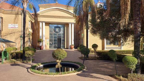 381.2  m² Commercial space