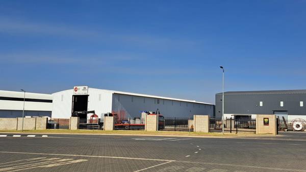 2 306 m² Industrial space