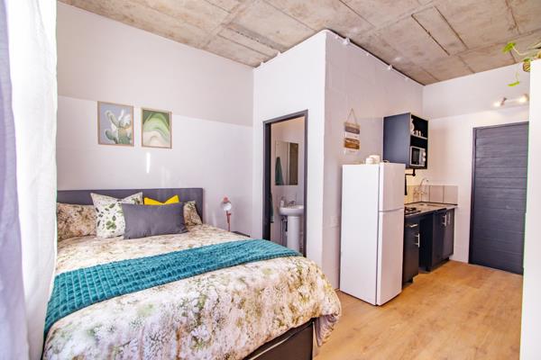 Studio Apartment