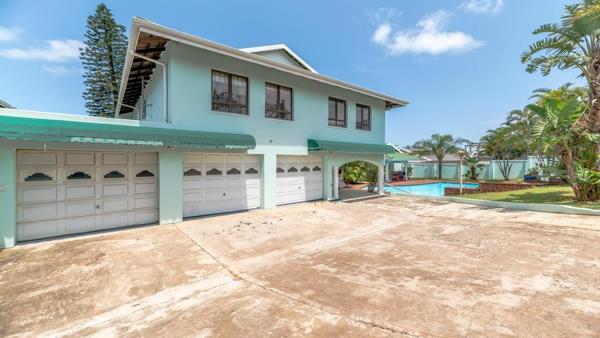 6 Bedroom House