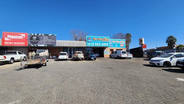 143  m² Commercial space