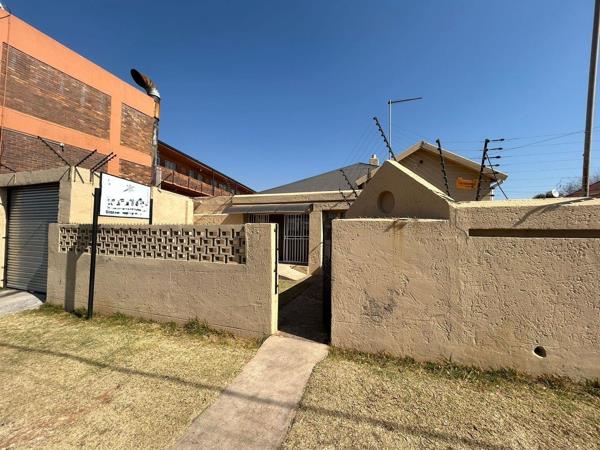 150 m² Commercial space