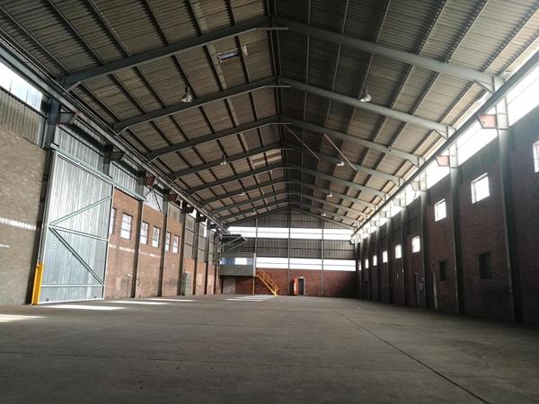 3 000  m² Industrial space
