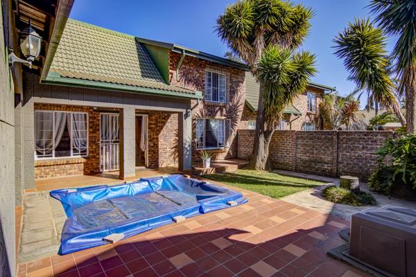 4 Bedroom Townhouse