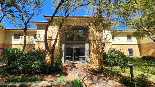 3 720  m² Commercial space