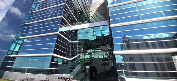 205  m² Commercial space