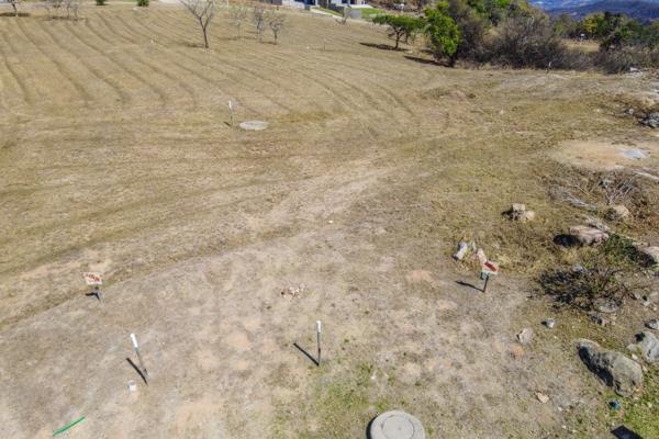 1 023 m² Land
