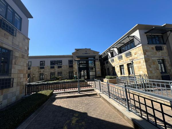907 m² Commercial space