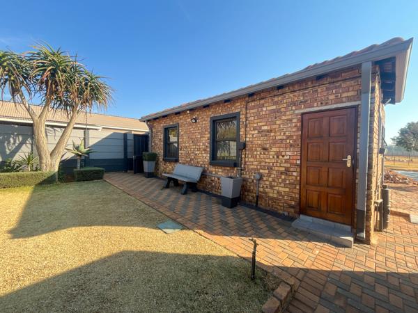 1 Bedroom Garden Cottage