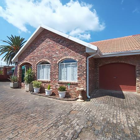2 Bedroom Townhouse