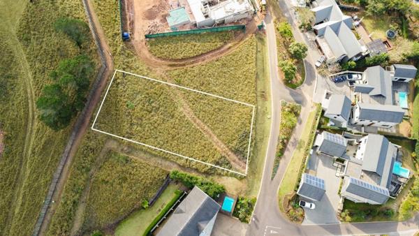 1 122 m² Land