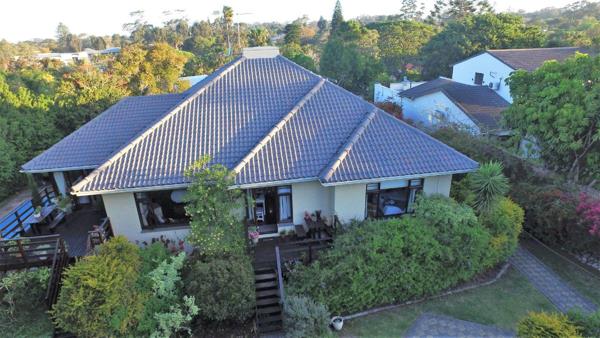 9 Bedroom House