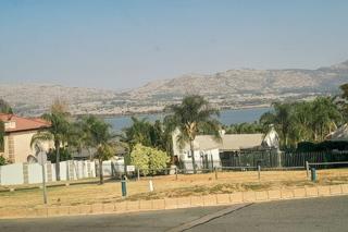 900 m² Land