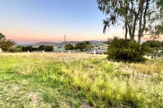 1 100 m² Land