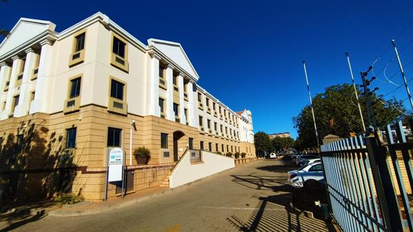 420  m² Commercial space