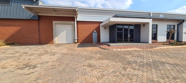 1 524  m² Industrial space