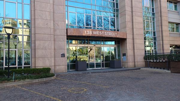 551.8  m² Commercial space