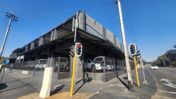 5 000 m² Commercial space