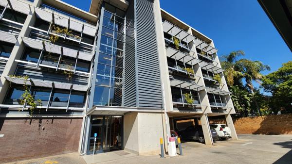 353  m² Commercial space