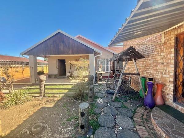 4 Bedroom House