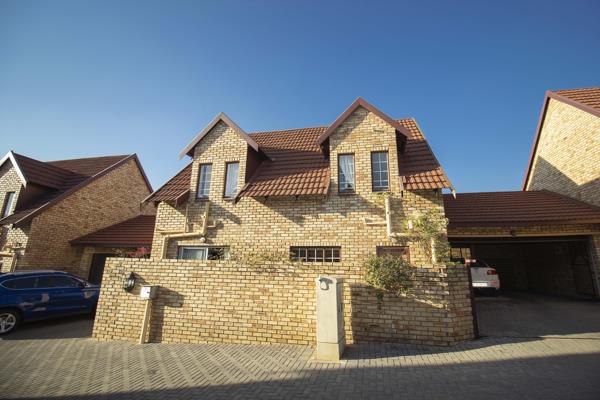 4 Bedroom Townhouse