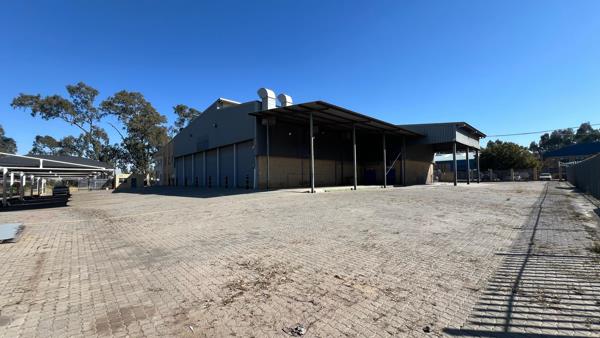 1 710  m² Industrial space