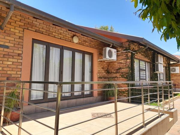 6 Bedroom House