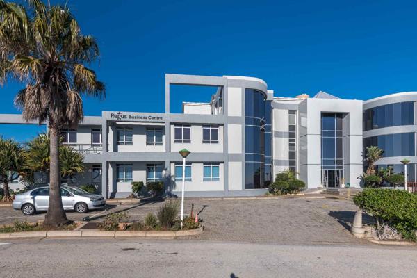 615 m² Office Space